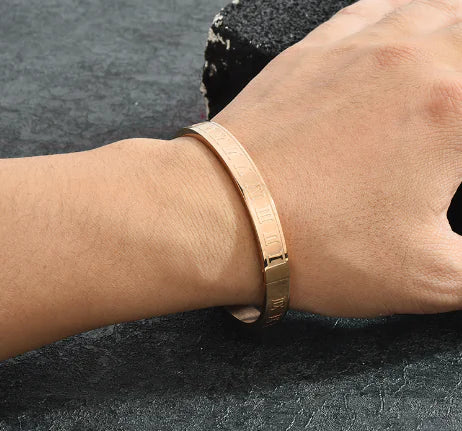 Circle Chic Titanium Bracelet